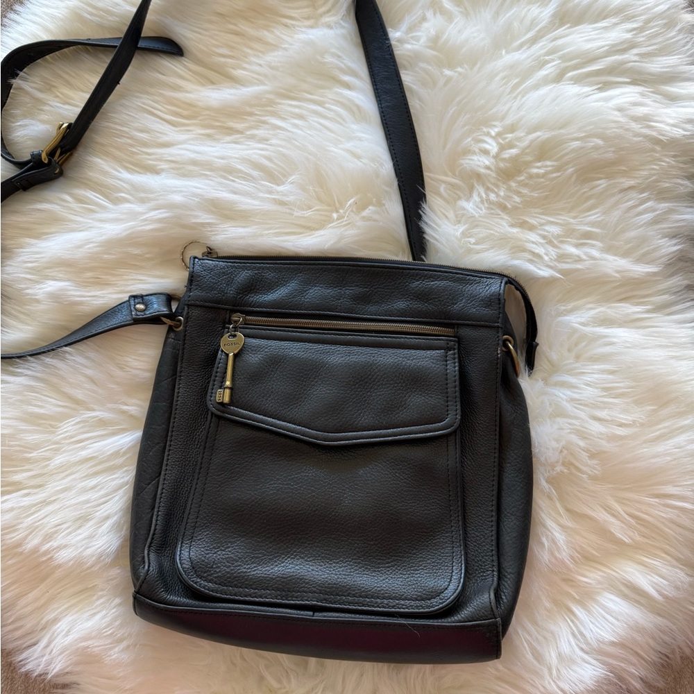 Fossil Black Leather Shoulder Bag